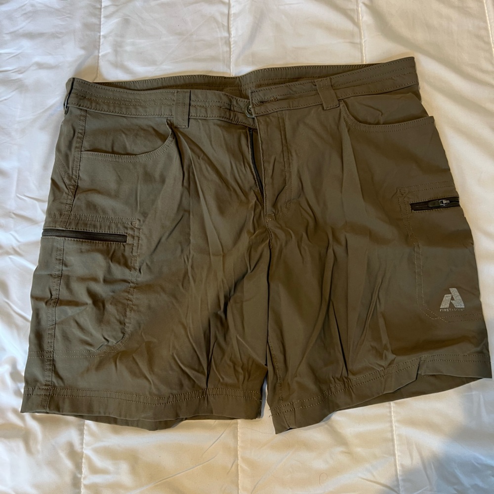 Lot - Eddie Bauer First Ascent- Guide Pro Shorts and Capris - 14